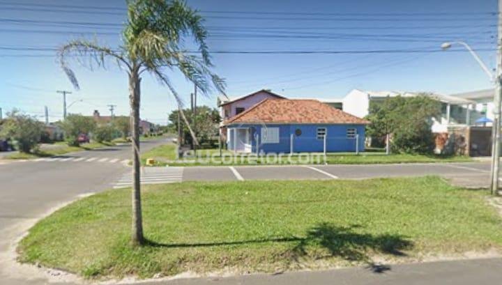 Casas / Sobrados 3 Dorm.