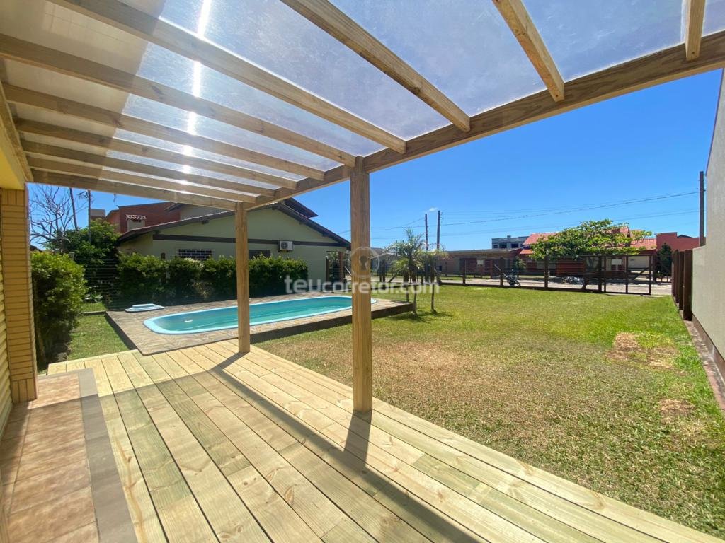 Casas / Sobrados 3 Dorm.