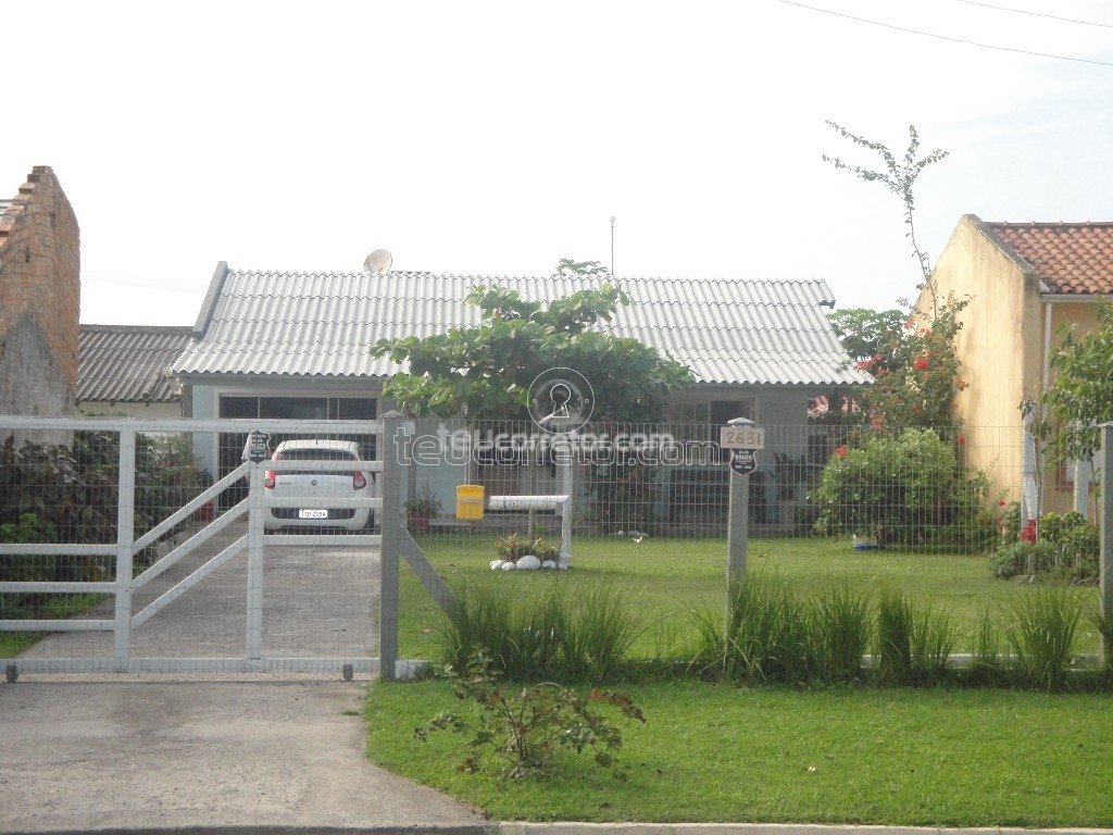 Casas / Sobrados 3 Dorm.